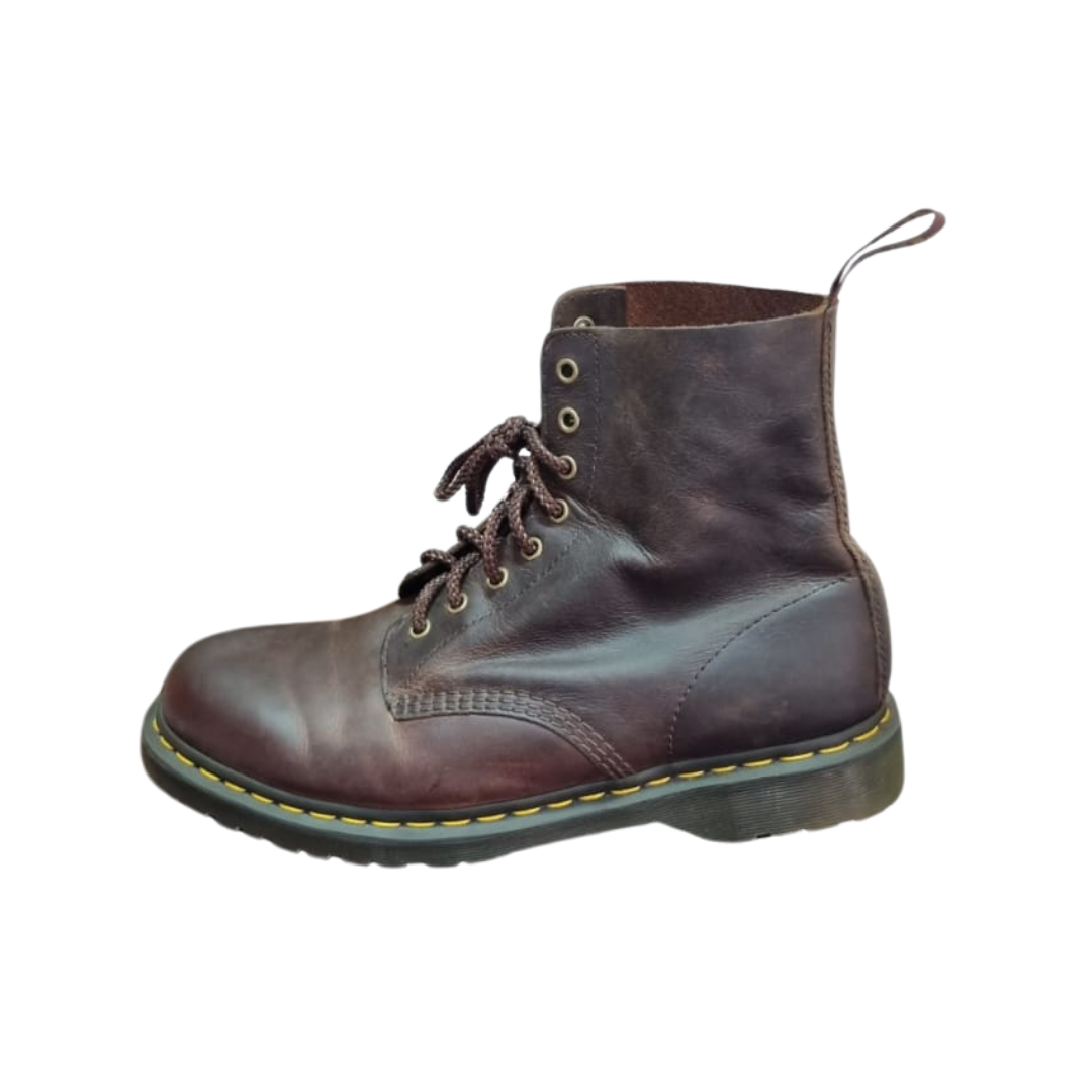 Dr martens 2 mano kit hotsell